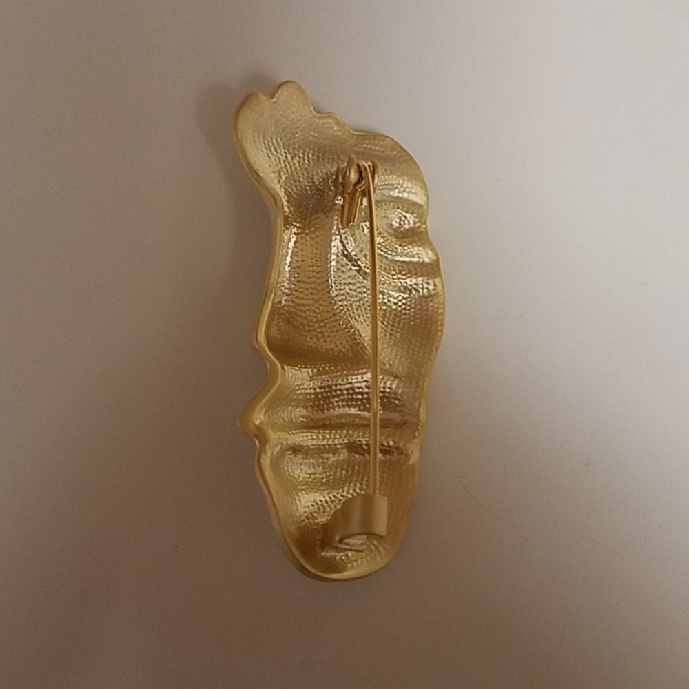 Half Face Brooch - Picture 3 of 4